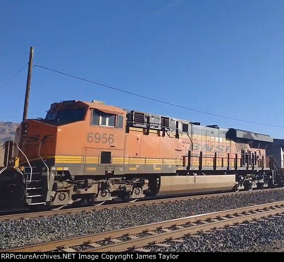 BNSF 6956